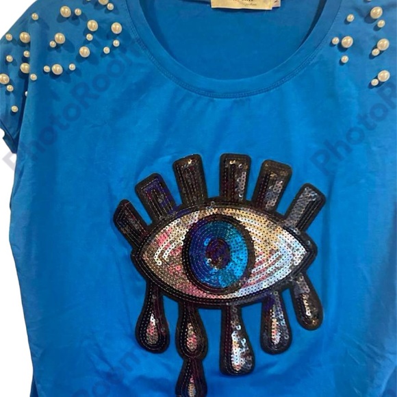 In2You Beaded Shoulders & Front of T-shirt Size Medium - Picture 2 of 4